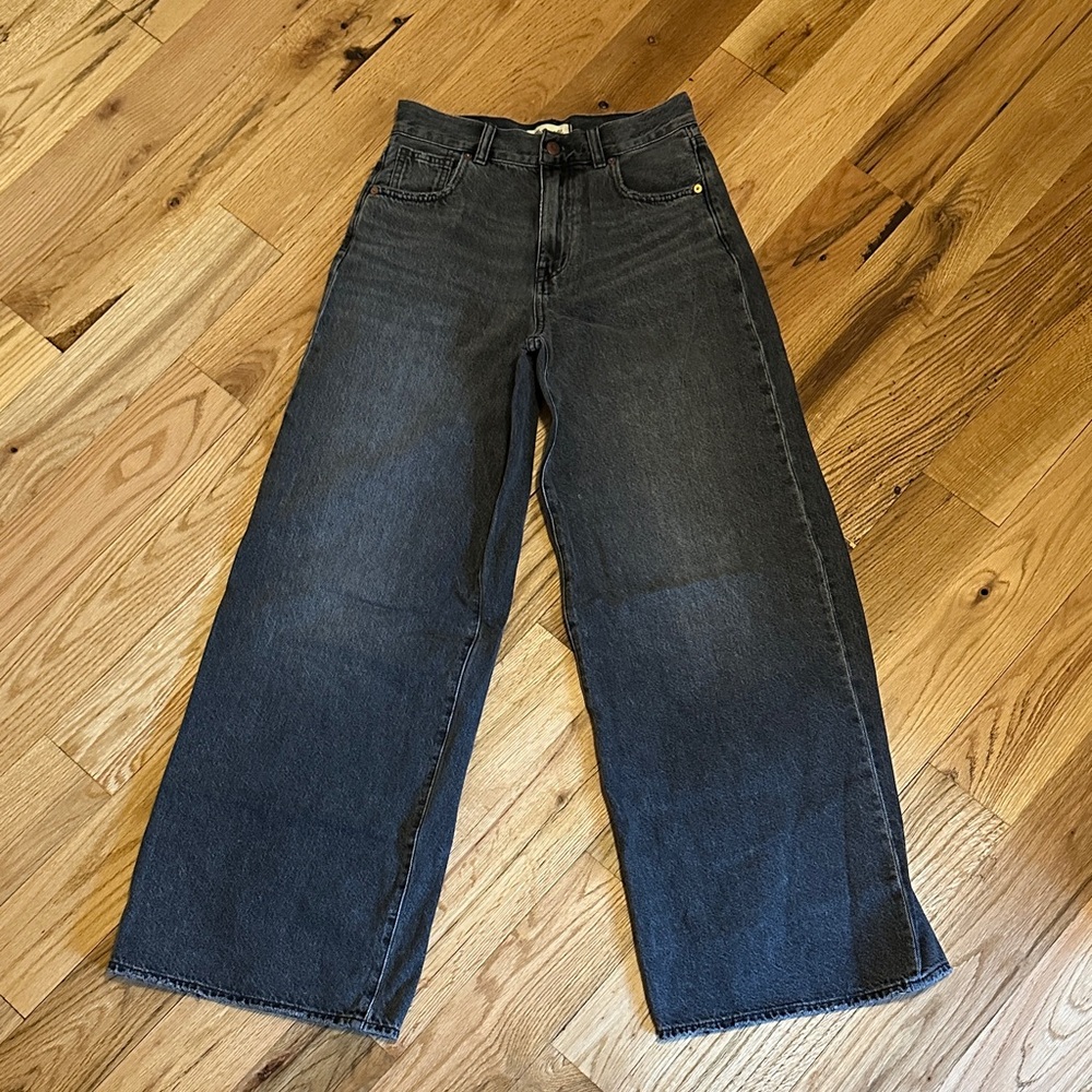Classic Black Wide-Leg Women's Jeans